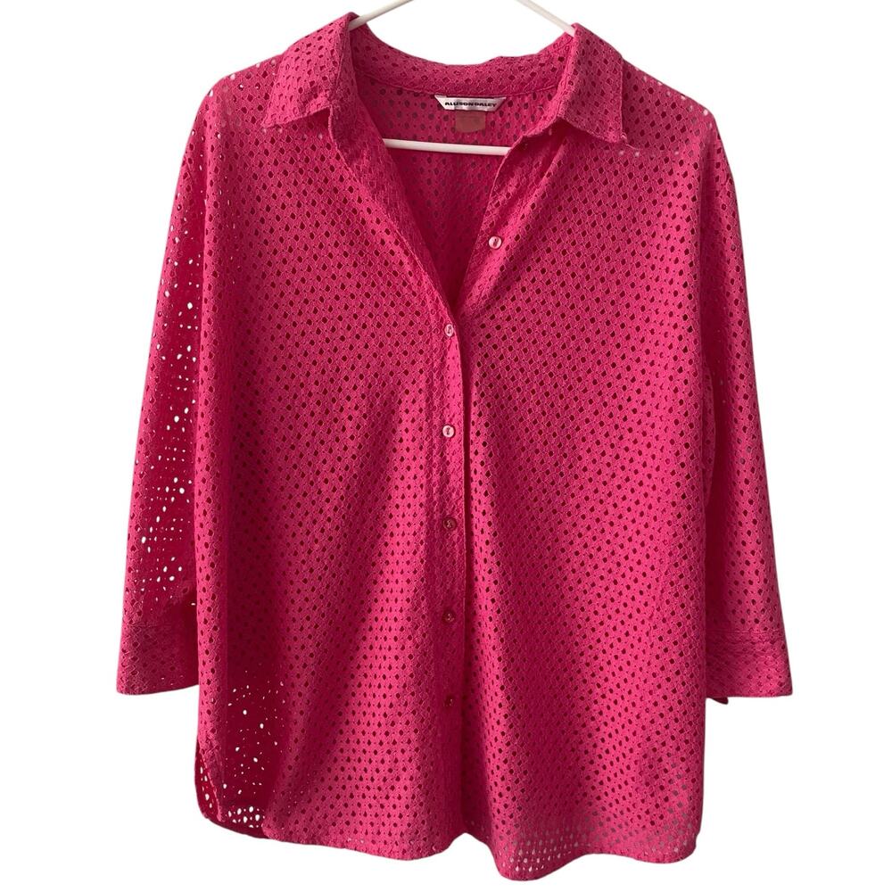 LIGHT FLAW ALLISON DALEY Laser Cut Button Down Blouse Pink Size XL Preppy Summer